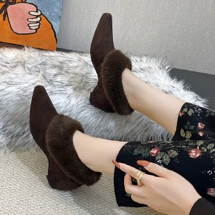 Platform Fleece-Lined Pointed  - Women'S Fashion Winter 2026 review and price