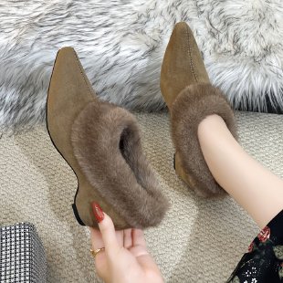 Platform Fleece-Lined Pointed  - Women'S Fashion Winter 2026 review and price